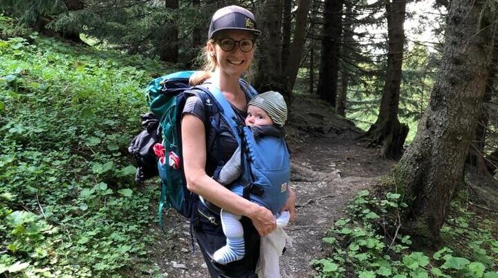 Baby-Wanderung im Allgäu / im Wald | © Laura Jantz-Klinkner